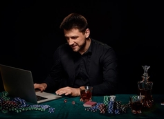 The Evolution of Online Casinos: Adapting to the Digital Age 
